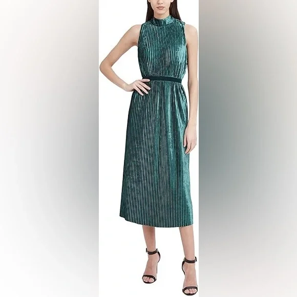 open lace back dress BCBGMAXAZRIA Jenine High Split Pleated Skirt Maxi Dress – Runway Catalog